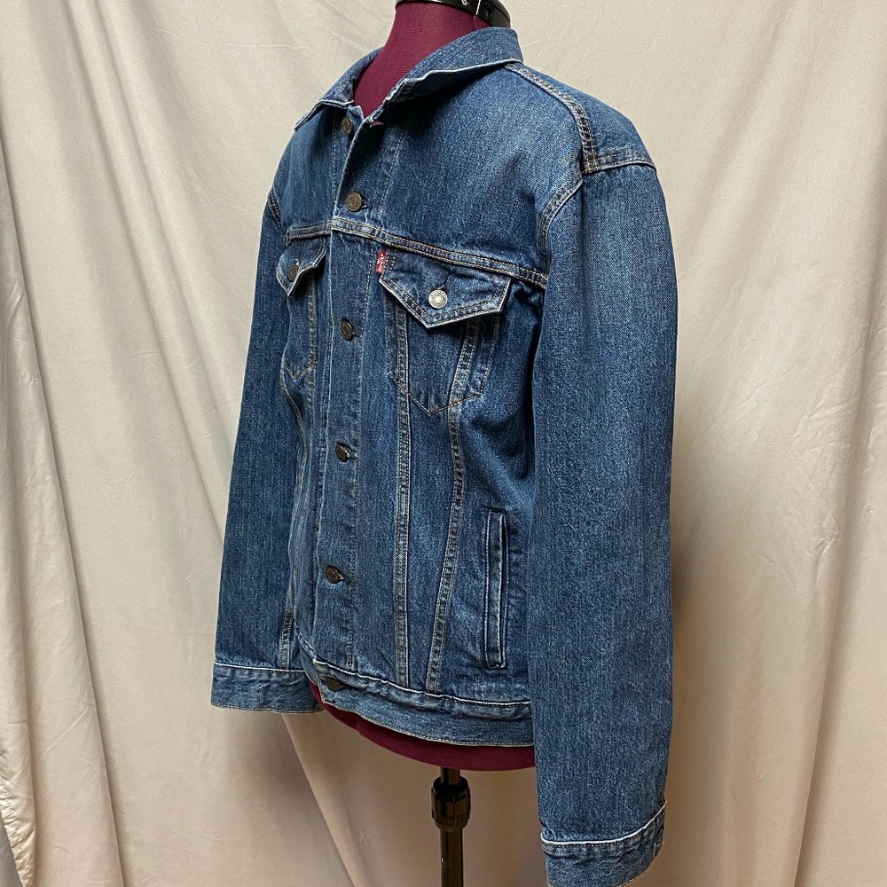 Levi Strauss & Co jean jacket - Picture 2 of 7